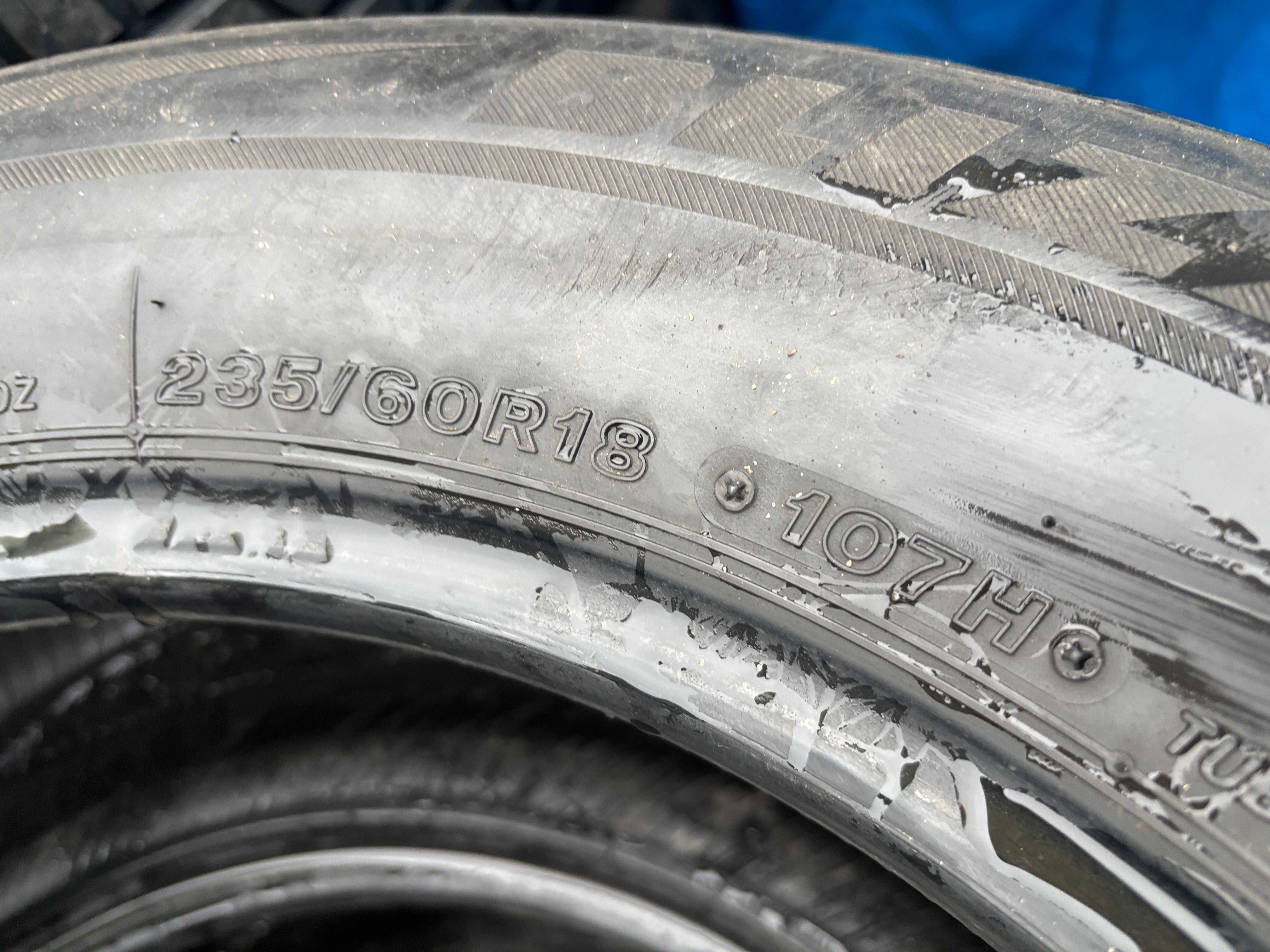 235-60-R18 BRIDGESTONE BLIZZAK 2штуки пара  резины GERMANY 2023
