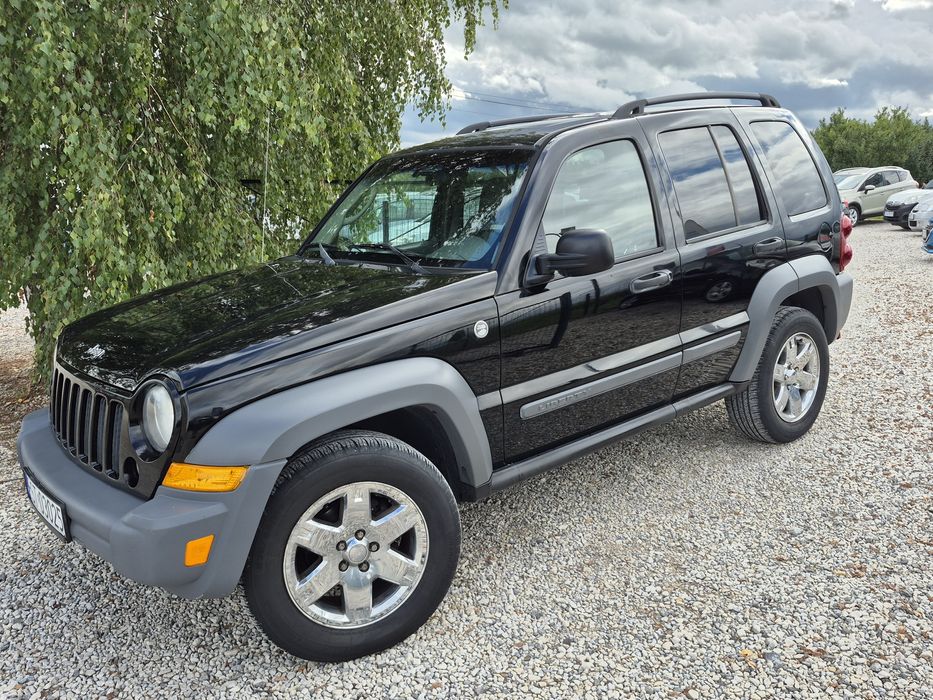 Jeep Luberty 2.8 Diesel !! Automat !! 4x4 !! Zadbany !!