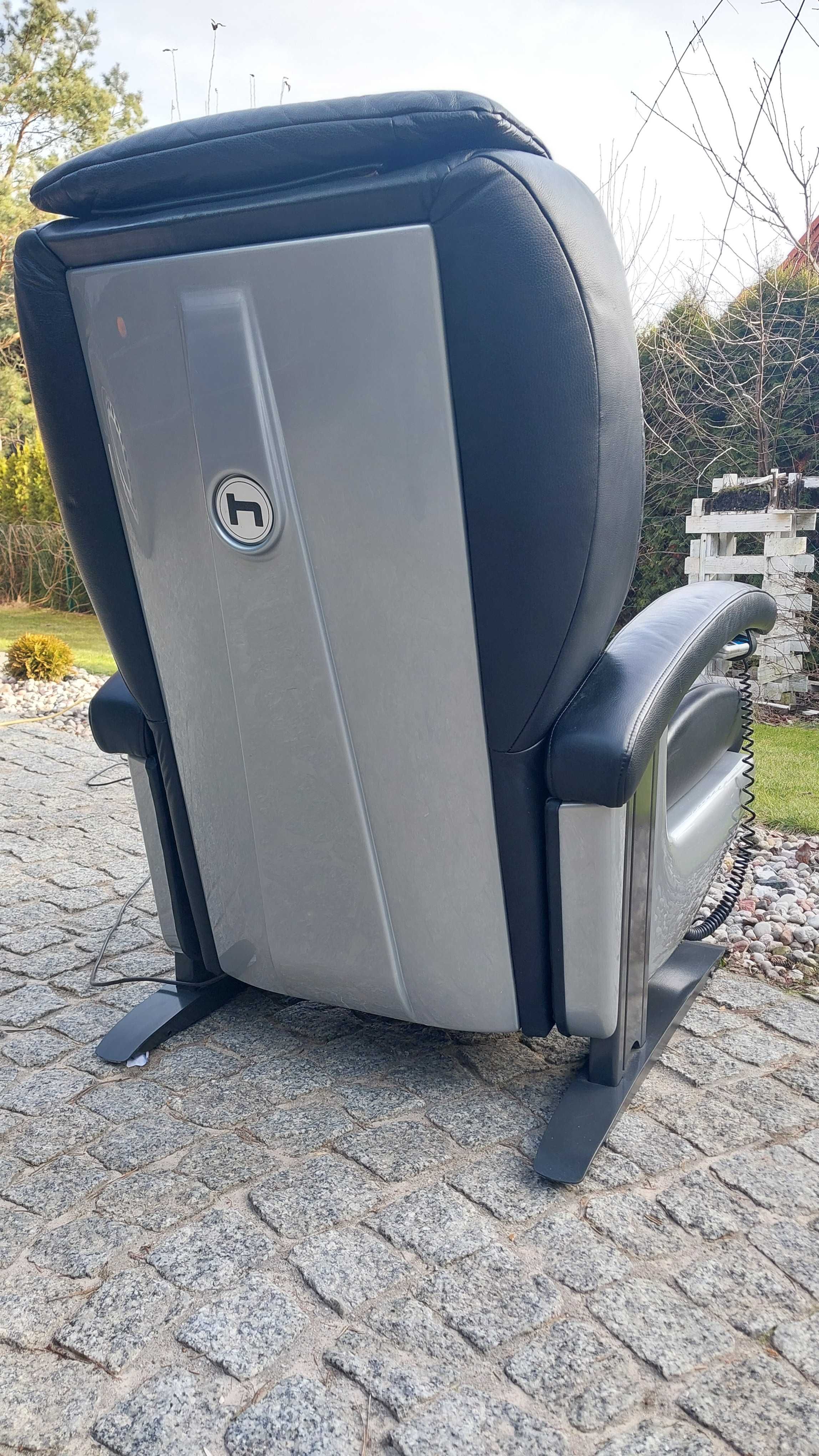 fotel Himolla Vario z funkcją relax i masaż rozkładany z masażem skóra