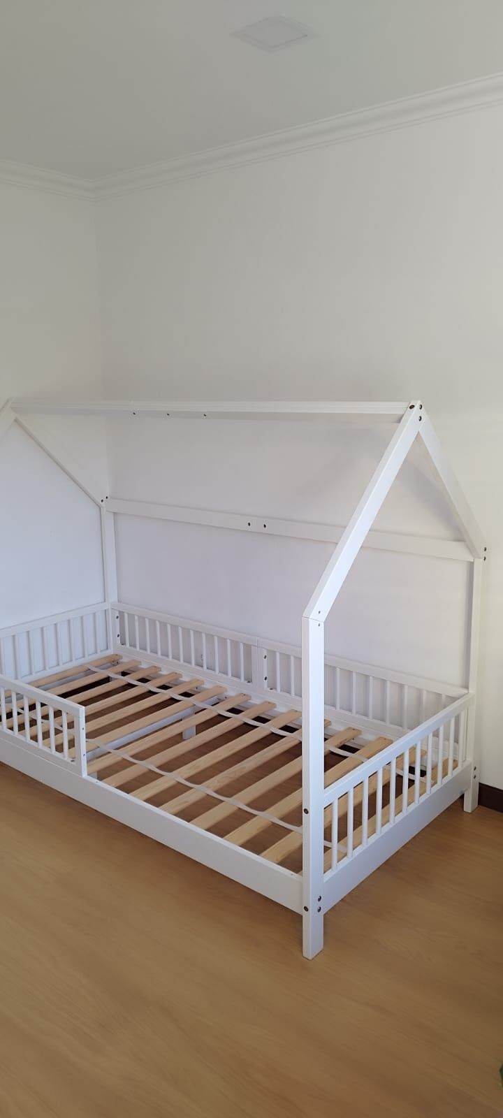Cama casinha júnior White Zippy