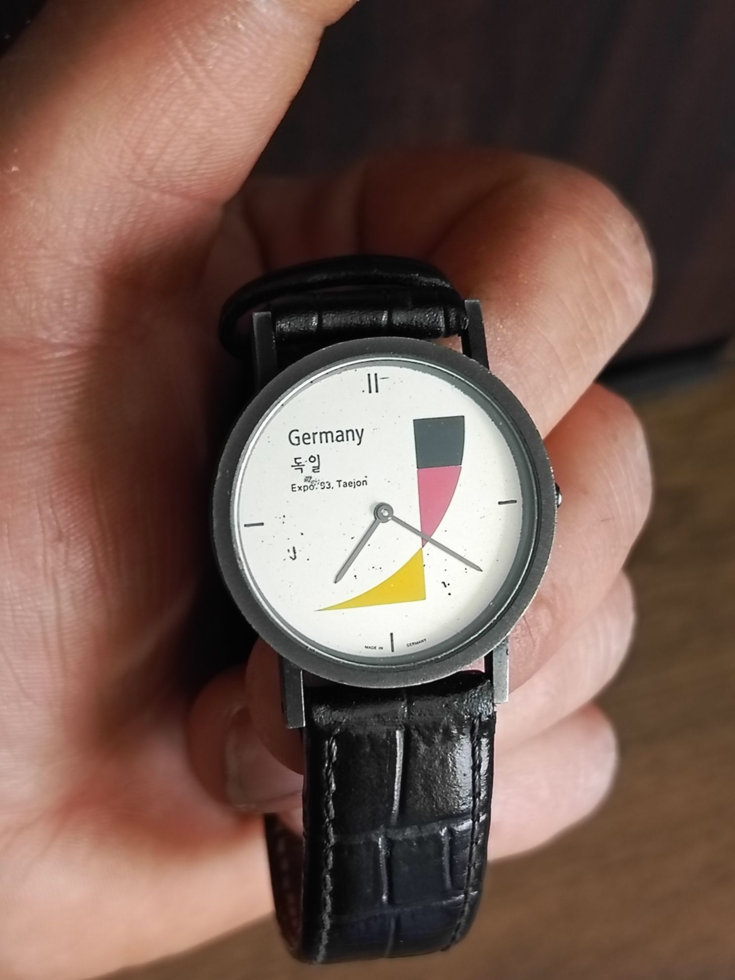 Stary niemiecki zegarek idealny do kolekcji tematycznej z 1993 r