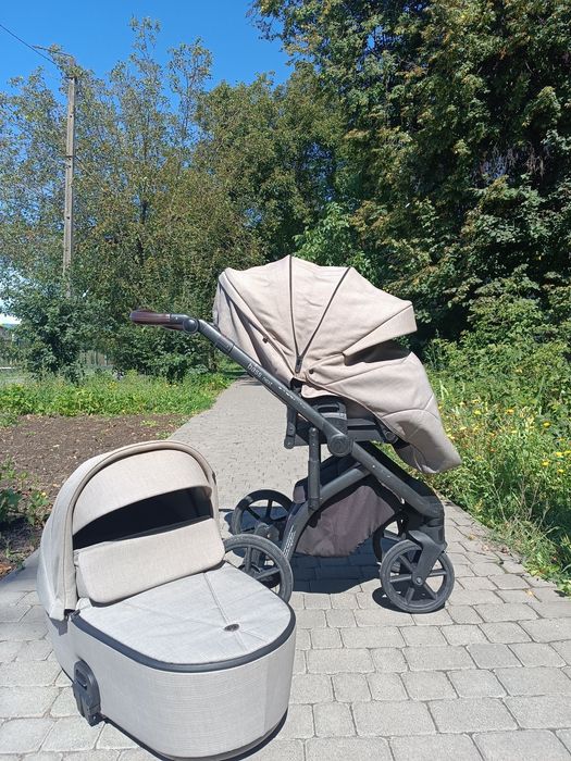 Універсальна коляска 2 в 1 Roan Bass Next