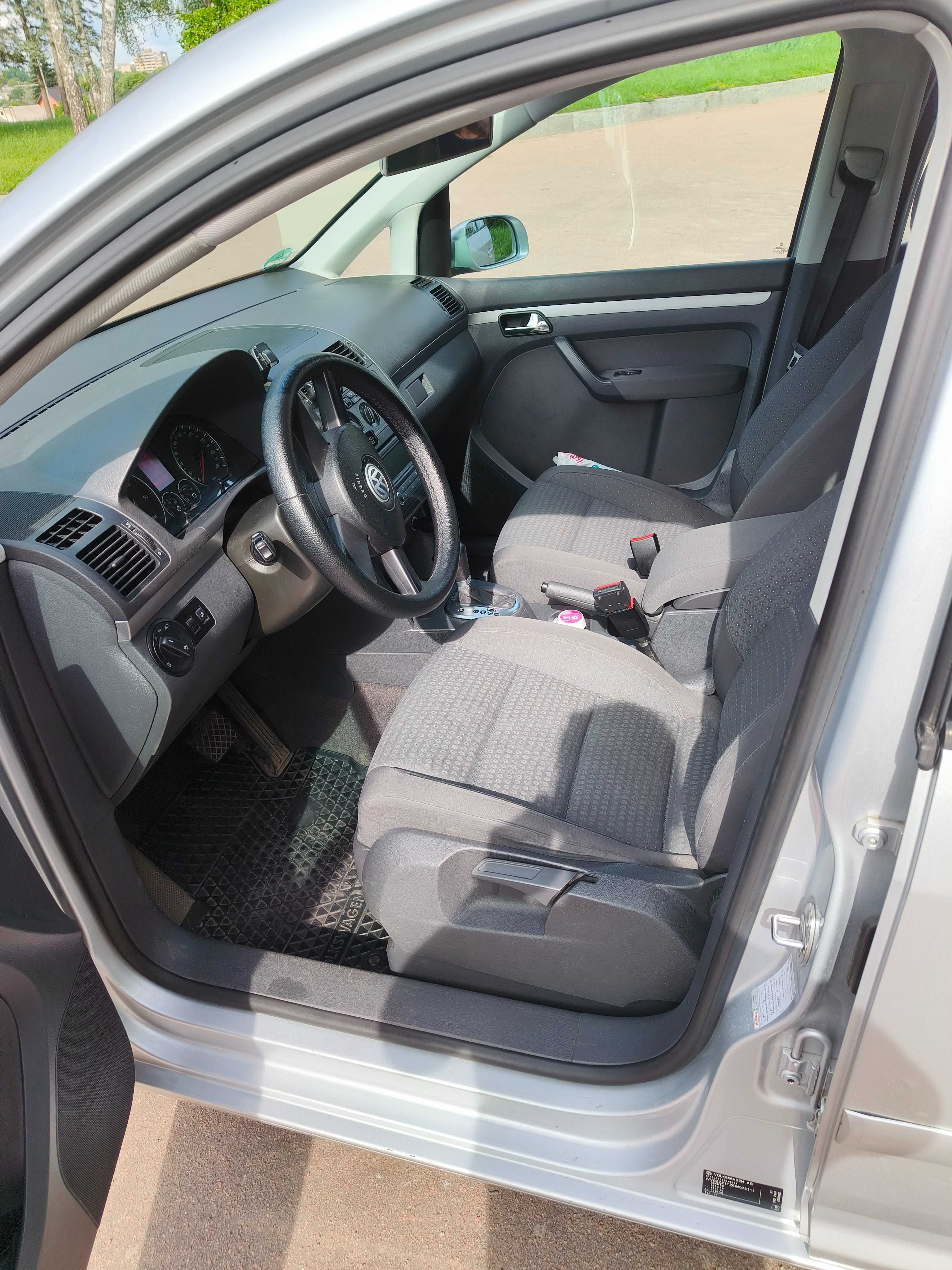 Volkswagen TOURAN 2.0 TDI 2006р автомат DSG6