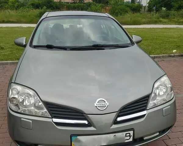 Nissan Primera P12