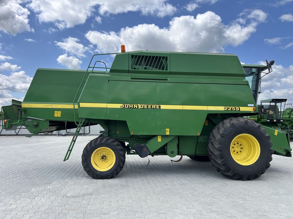John Deere 2254, Джон дир
