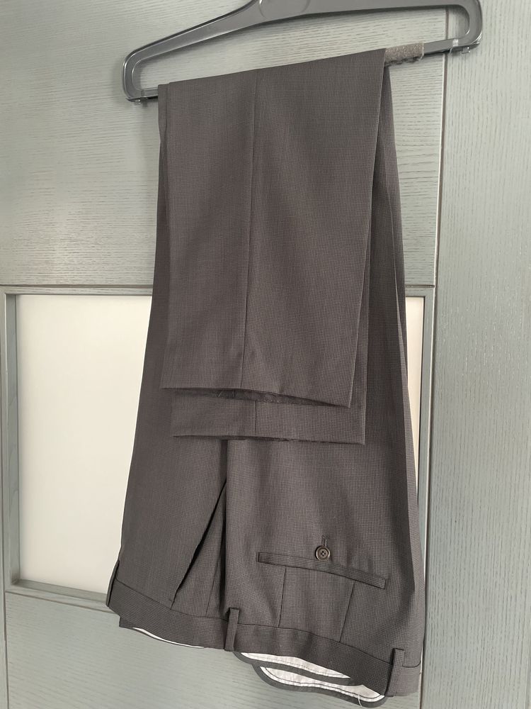 Костюм чоловічий Hugo Boss