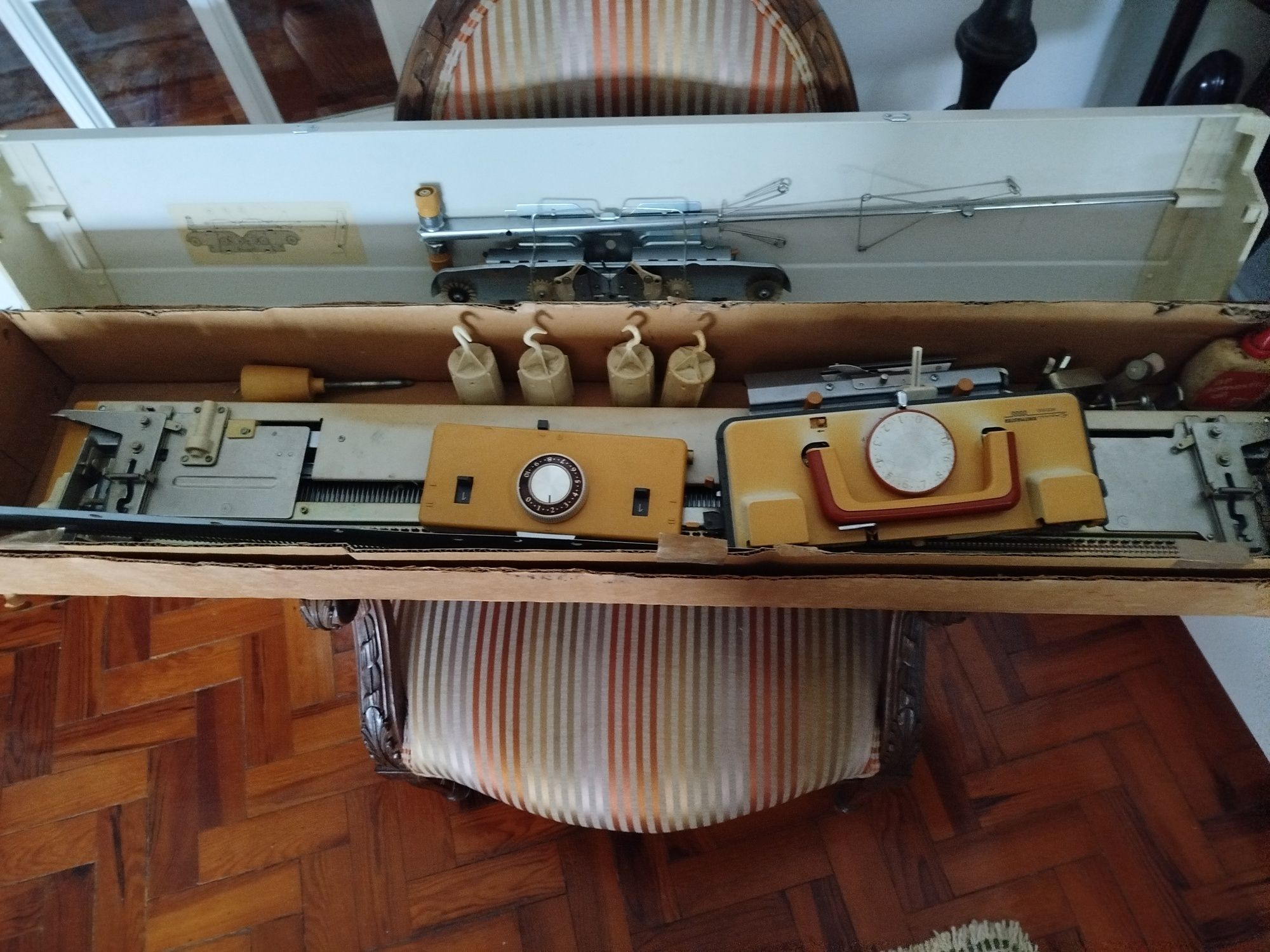 Máquina de tricotar