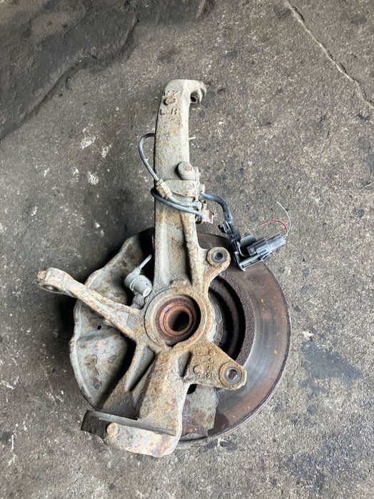 Mazda 6 - zwrotnica przód lewa prawa