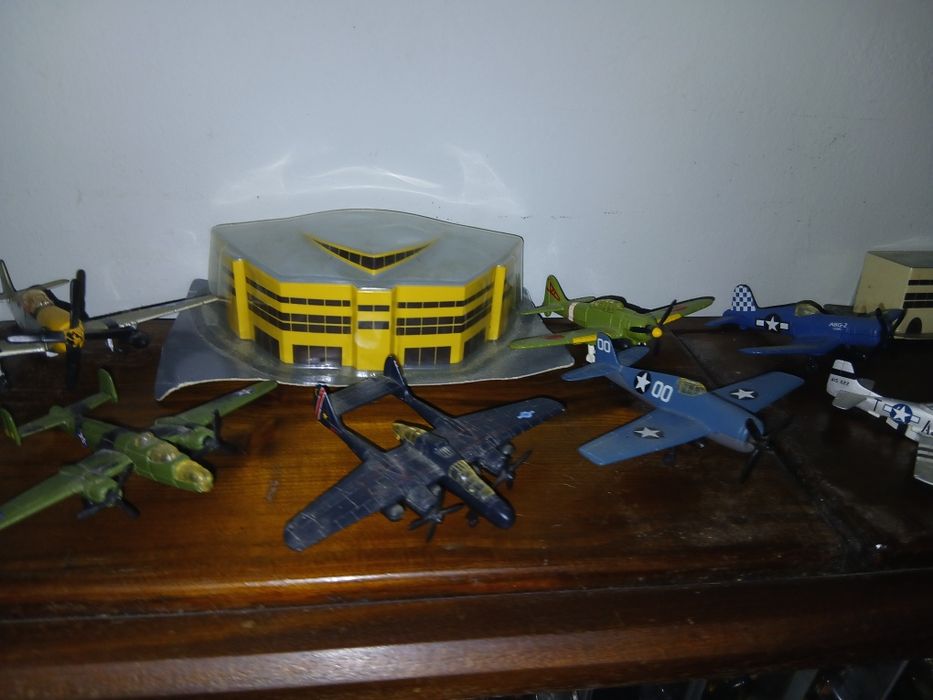 Coleção avioes guerra por 90 €