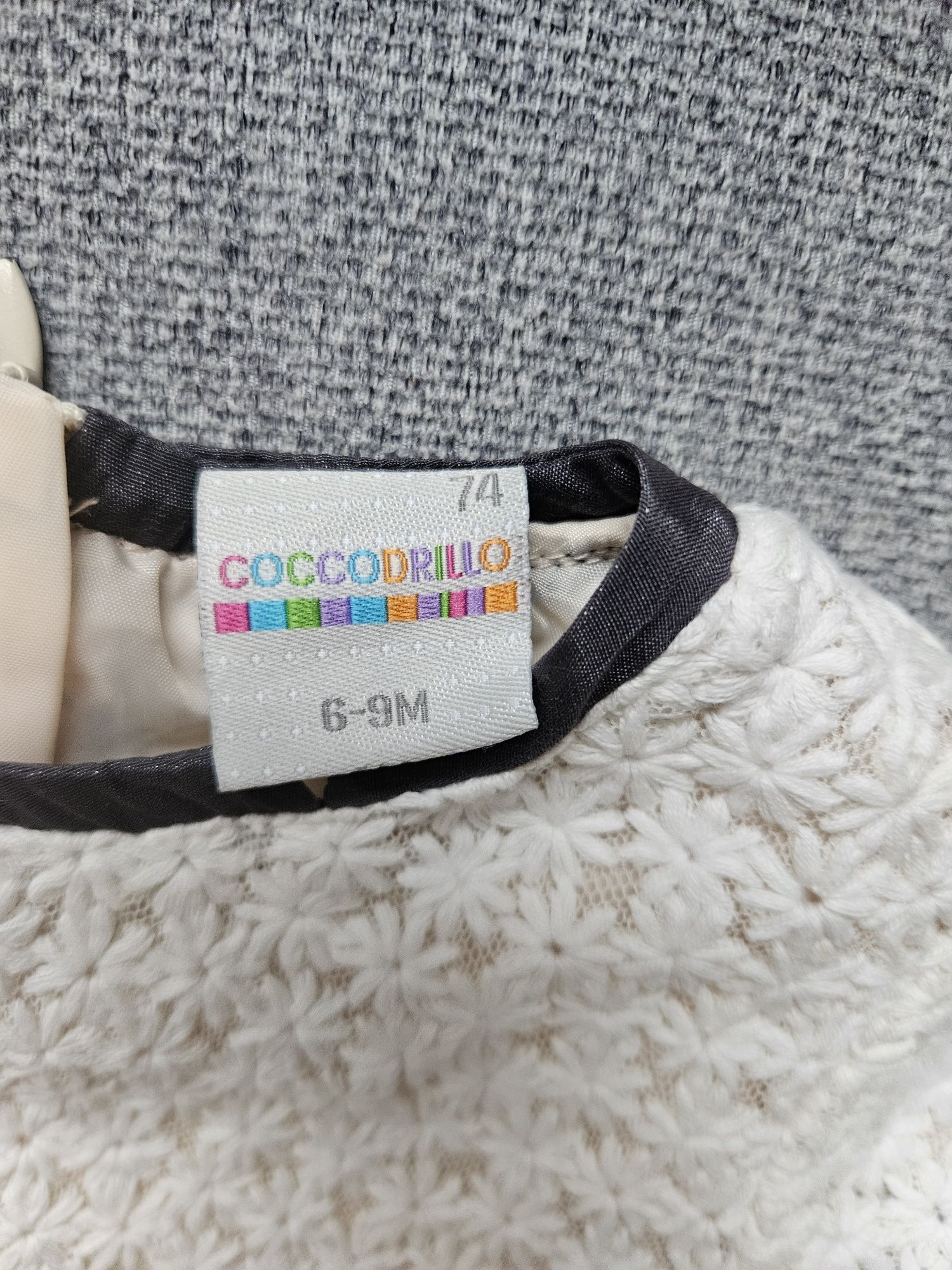 Elegancka sukienka coccodrillo z bolerkiem r.74