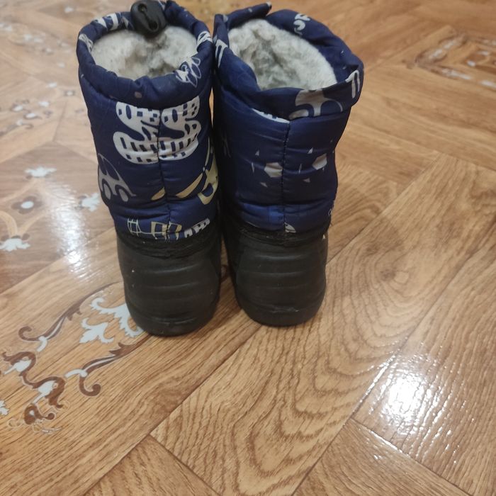 Лот із зимового взуття для хлопчика