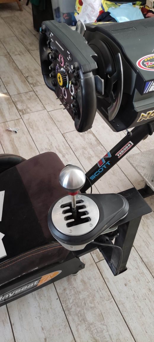 Thrusmaster t500 + playseat + manipulo de velocidades+ PlayStation 3