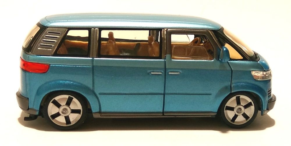 VW Microbus 2001 Cararama 1/43 модель