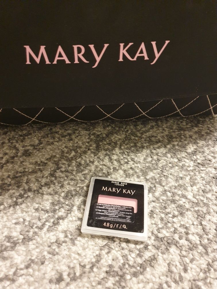 Róż do policzków Mary Kay