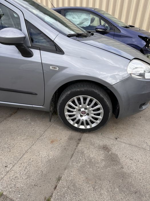 Błotnik Fiat Grande Punto 595/A prawy przód