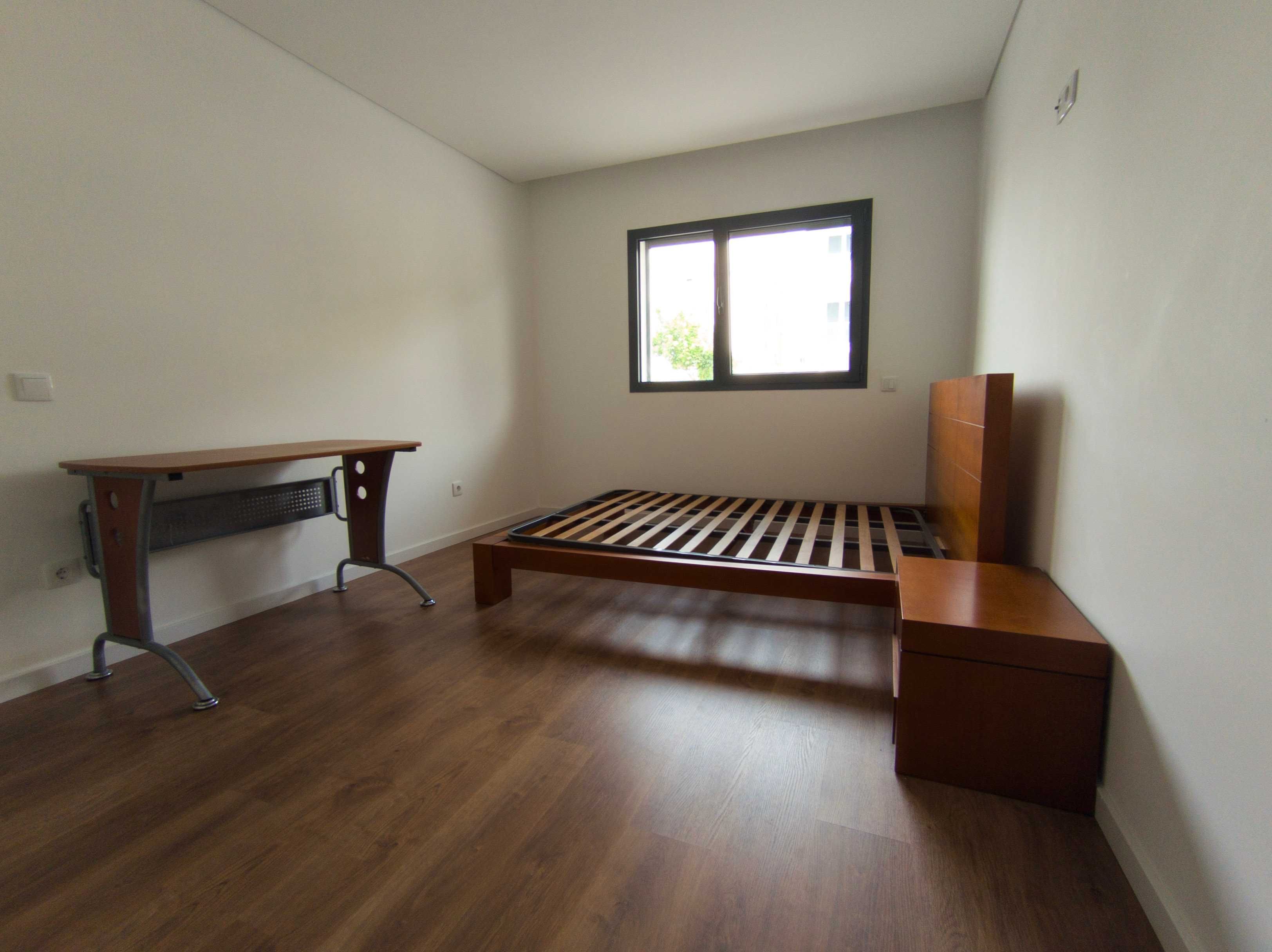Apartamento T3 (2022) localizado no centro de Condeixa-a-Nova