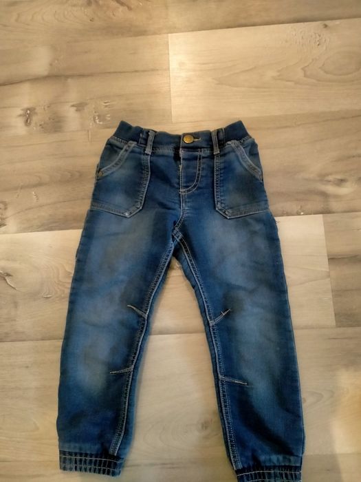 Spodnie jeansowe chłopięce F&F rozm 110