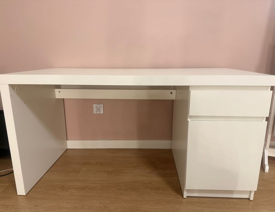 Biurko młodzieżowe stan idealny.