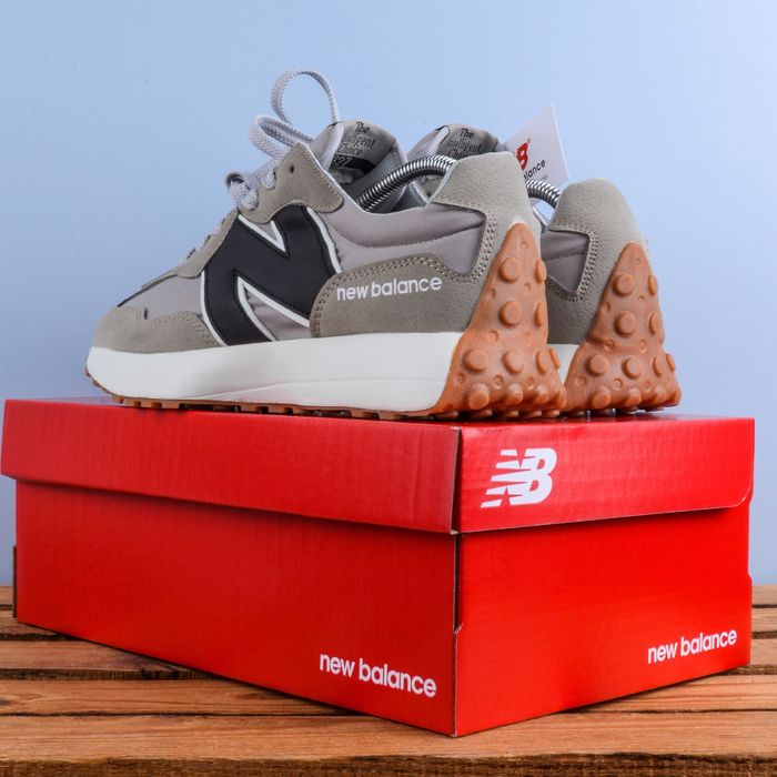 (1866) Чоловічі Кросівки New Balance 327 сірі з чорною N (41-46) нб