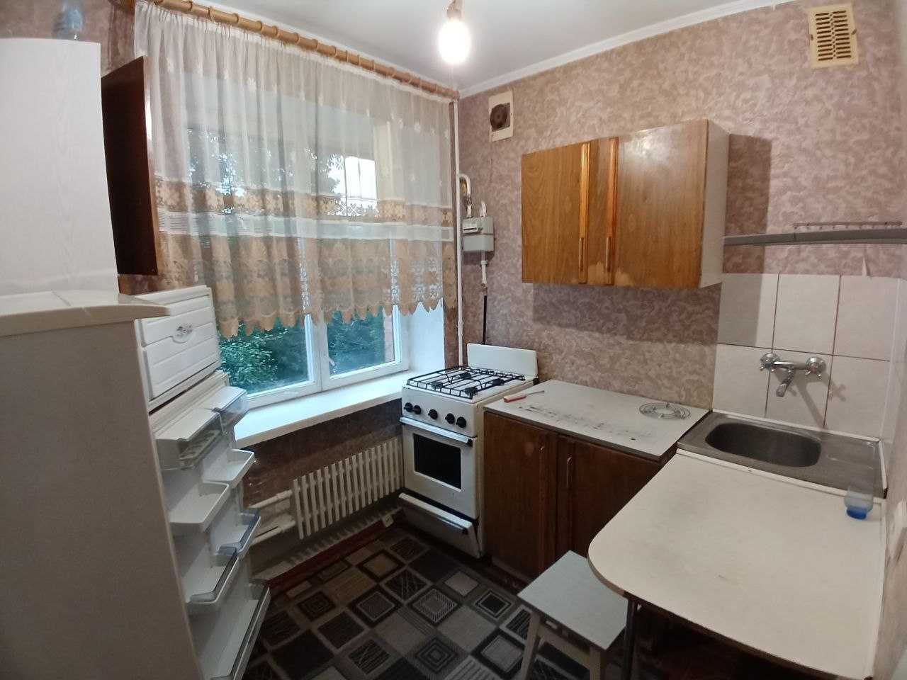 Гарненька 4 - кімнатна квартира в хорошій локації