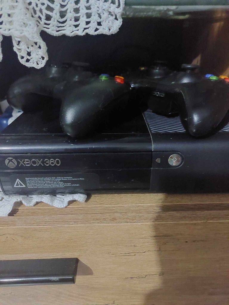 Sprzedam xboxa 360