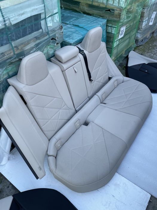 Сидения BMW ix i20 2023 Салон BMW ix