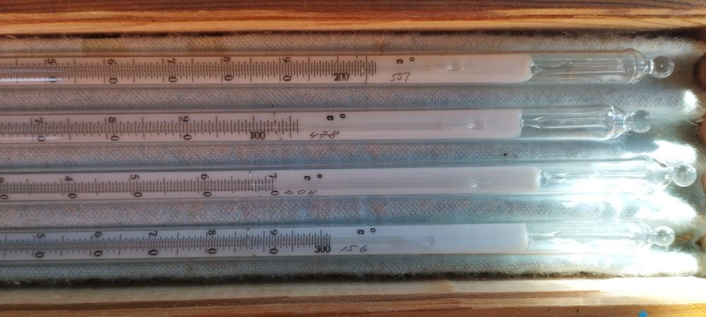 Ртутні лабораторні термометри