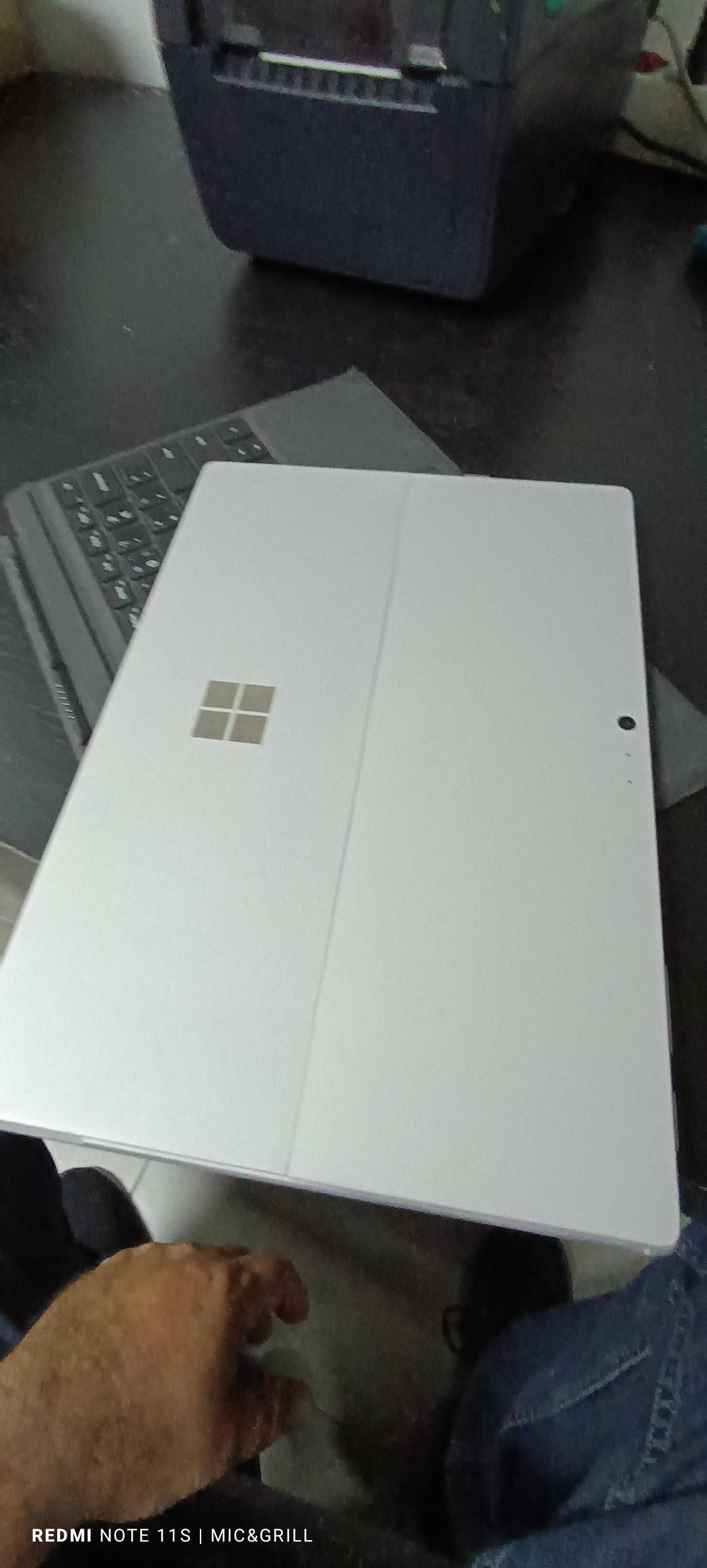 PC Microsoft Surface pro 5