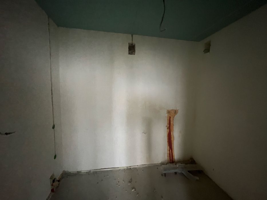 Центр. 2-х кімнатна квартира з частковим ремонтом та закупленими матер