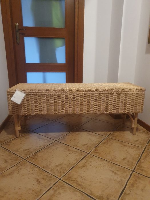 Ławka z pojemnikiem