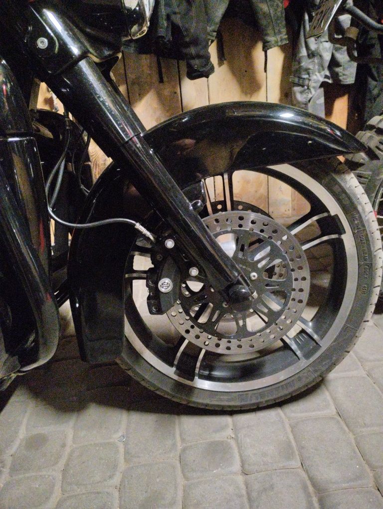 Harley electra street glide zbiornik paliwa pompa bak kufry