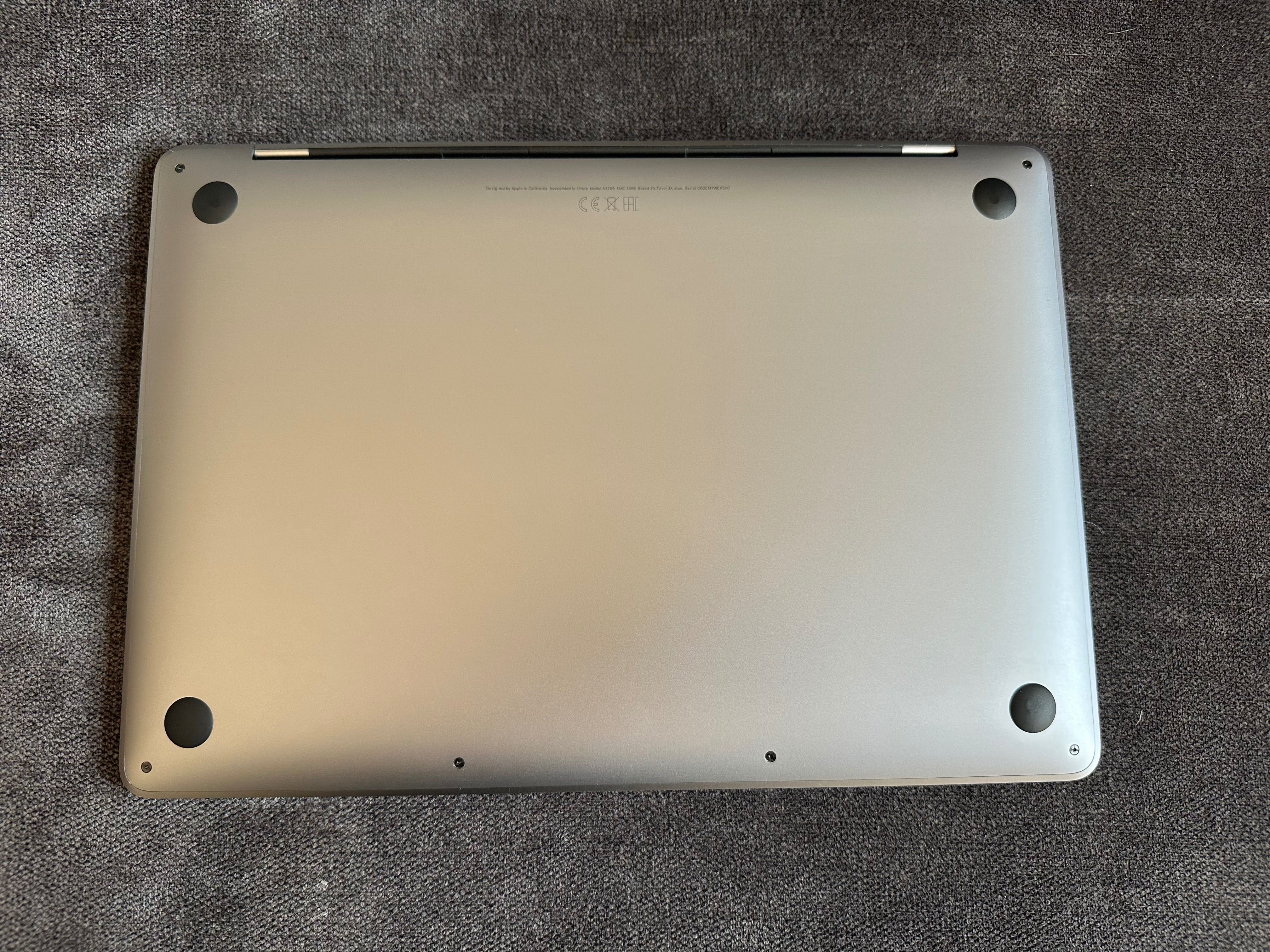 MacBook Pro 2020, 13 cali, Intel i5 1.4GHz, 8GB RAM, 512GB SSD, A2289