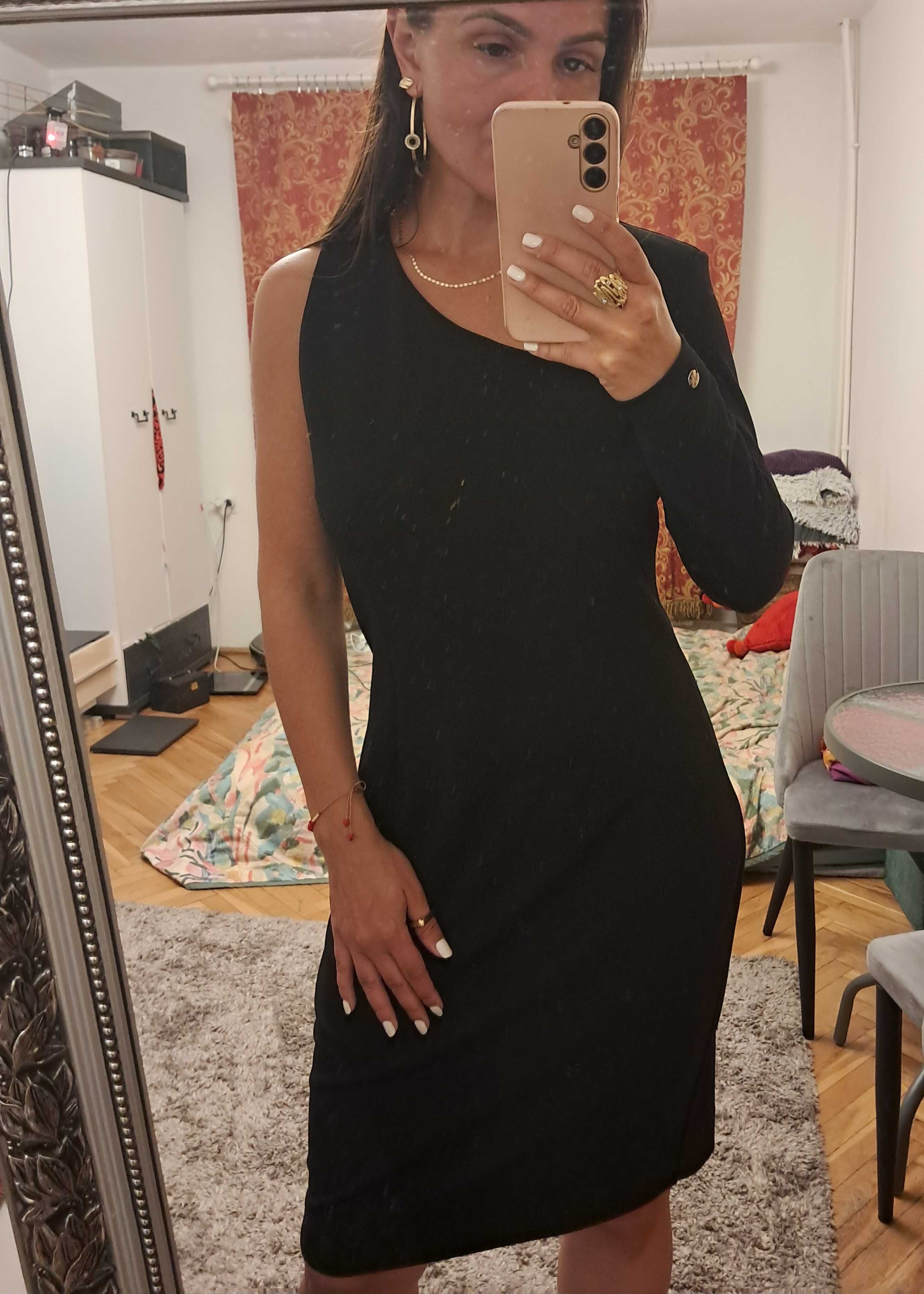 Krótka czarna elegancka sukienka Simple rozm. L