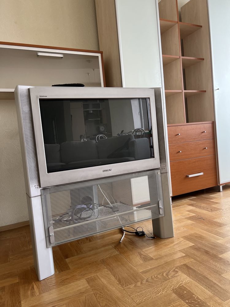 Продам Sony Trinitron KV32fx66k