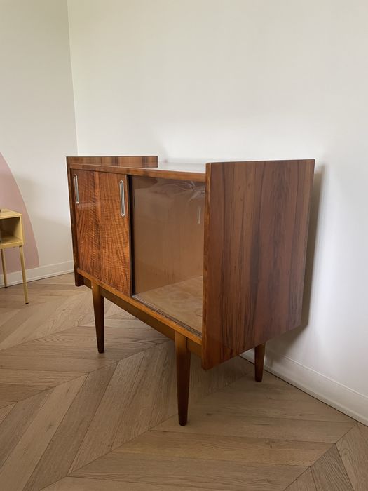 Biblioteczka i barek PRL