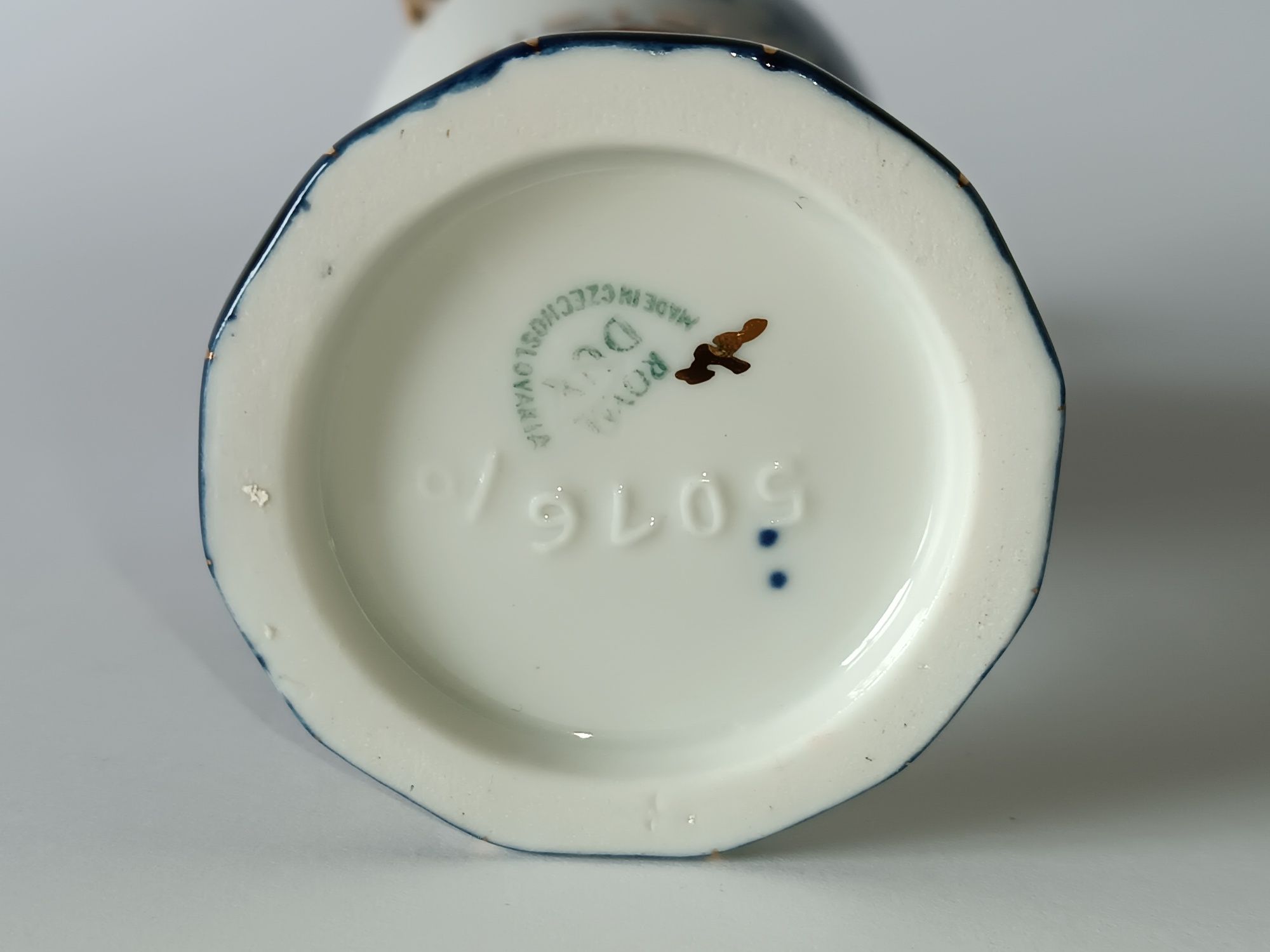 Royal Dux porcelana. Wazon amfora kobaltowa