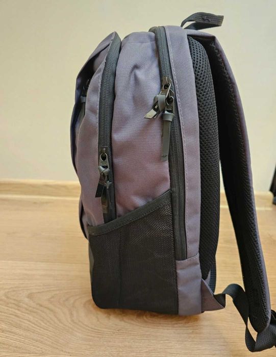 Plecak 4f szkolny do pracy na laptop 15' A4 wodoodporny 20l podręczny