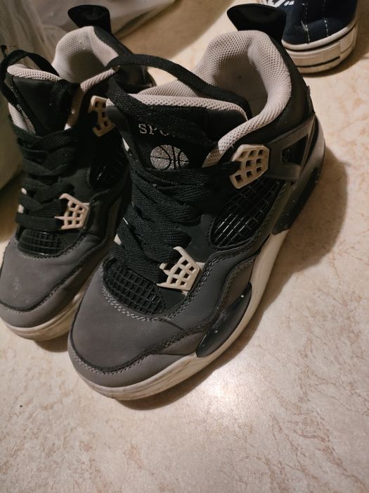 Кроссовки детские 20.5см