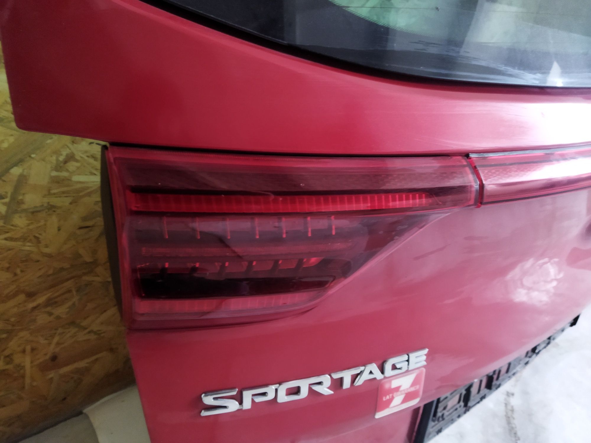 Крышка багажника Kia Sportage 4 кришка ляда спортедж IV рестайл електо