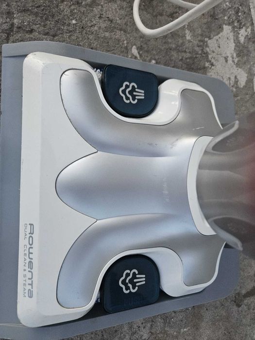 Mop Parowy i Odkurzacz 2 w 1 Rowenta lekko uzywany