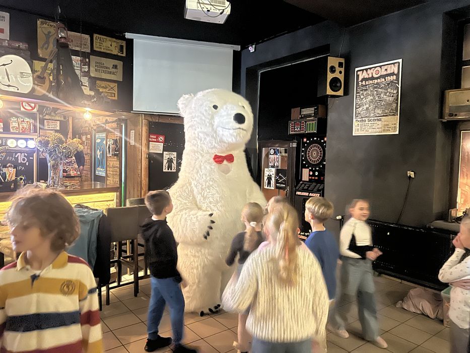 Biały Miś żywa maskotka Jelcz Oława Bierutów Wrocław Wieluń Międzybórz