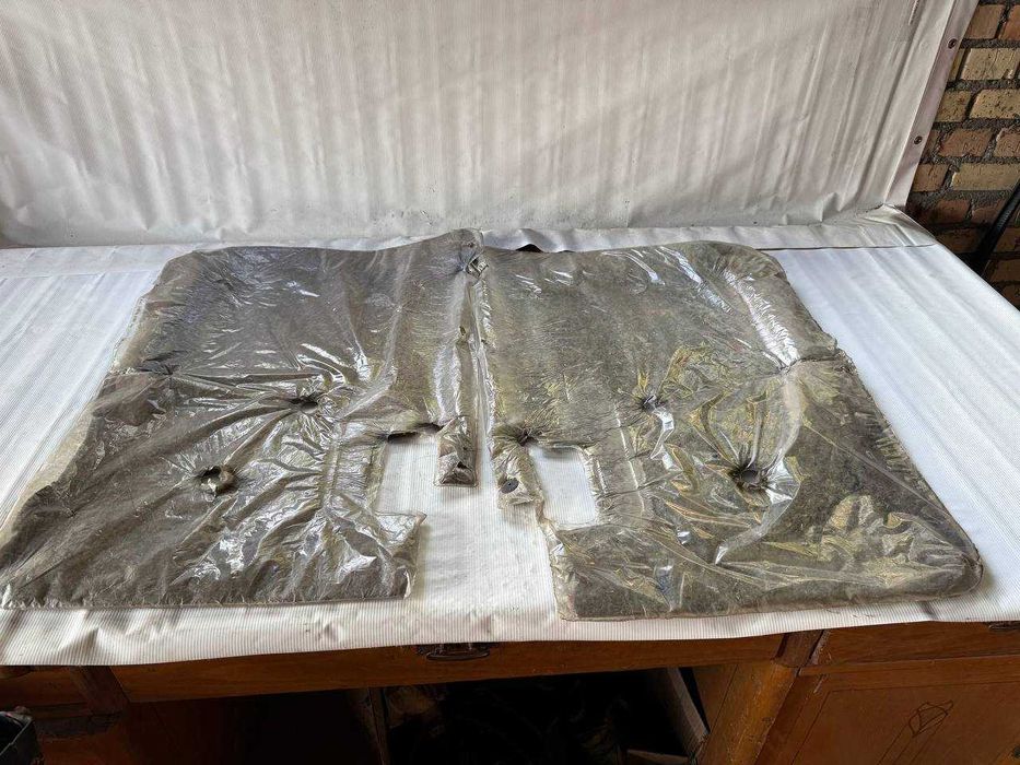 Продам карти дверей audi 100 c3 1986 2.3 бензин