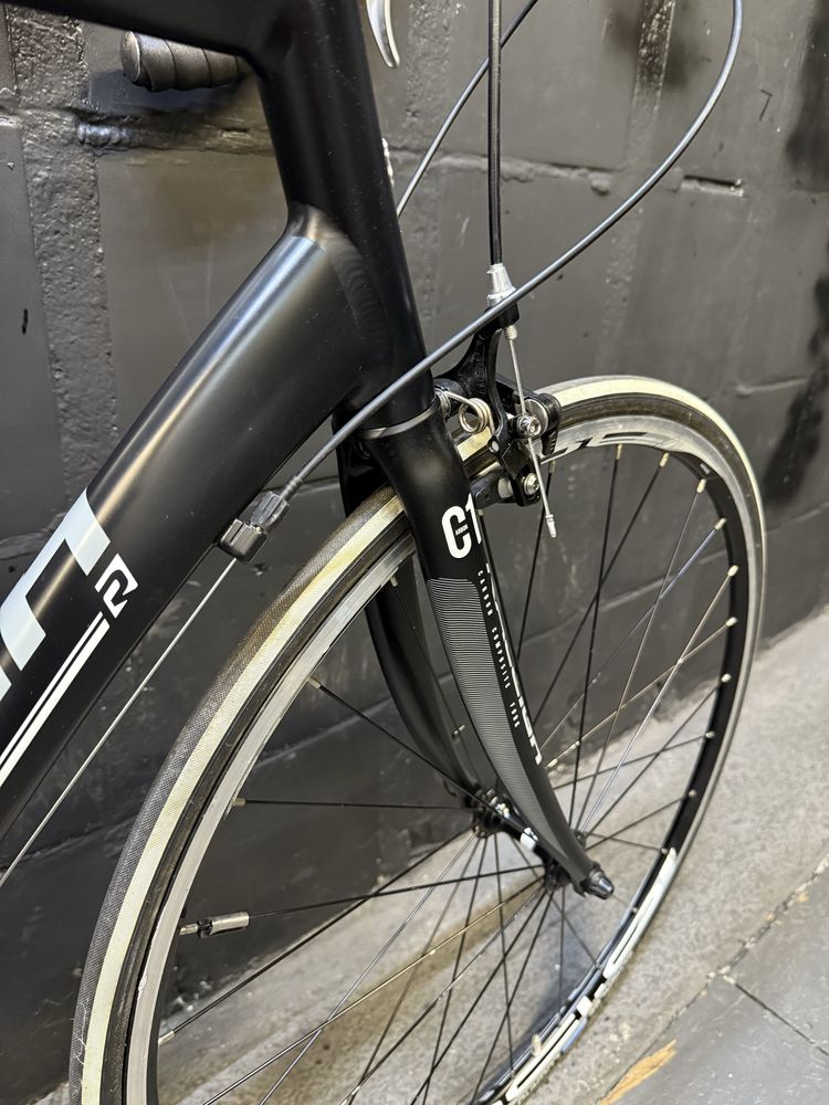 Rower szosowy Raleigh Revenio męski Shimano 57 cm Urban Bikes