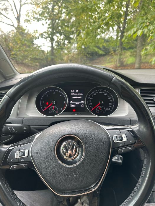 VOLKSWAGEN Golf Carrinha