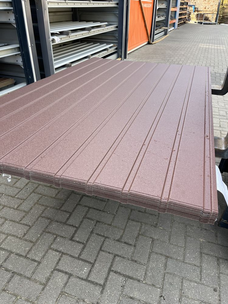 Blacha trapezowa T-7 elewacyjna 8017 mat (brąz)