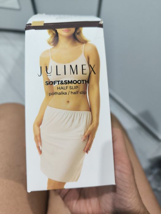 Halka pod spódnicę