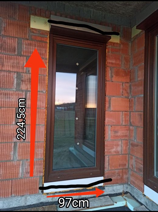 Drzwi balkonowe orzech zewnętrzny