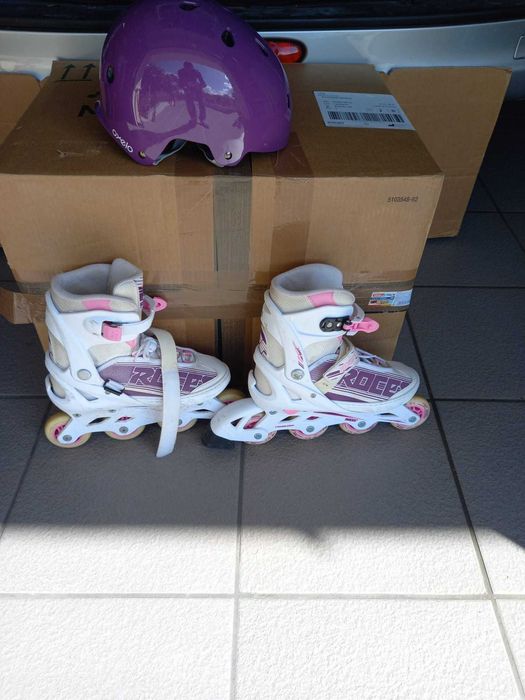 patins em linha e capacete