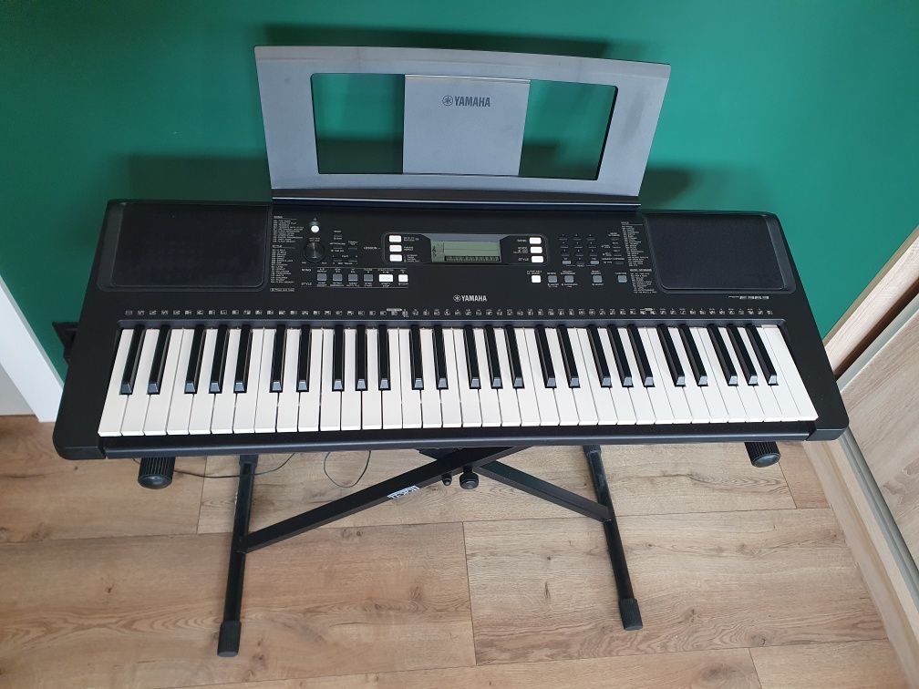 Keyboard Pianino Yamaha PSR E363 + statyw + stojak na nuty, jak nowe!