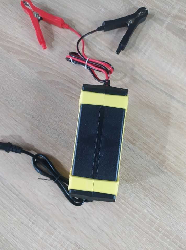 Зарядка для автомобильного аккумулятора 12 V 6 А зарядное устройство
